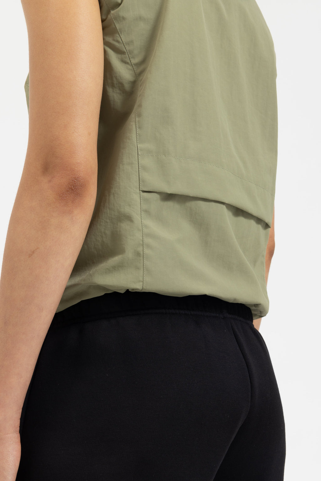 WOMENS CONTOUR HOODED VEST - SAGE