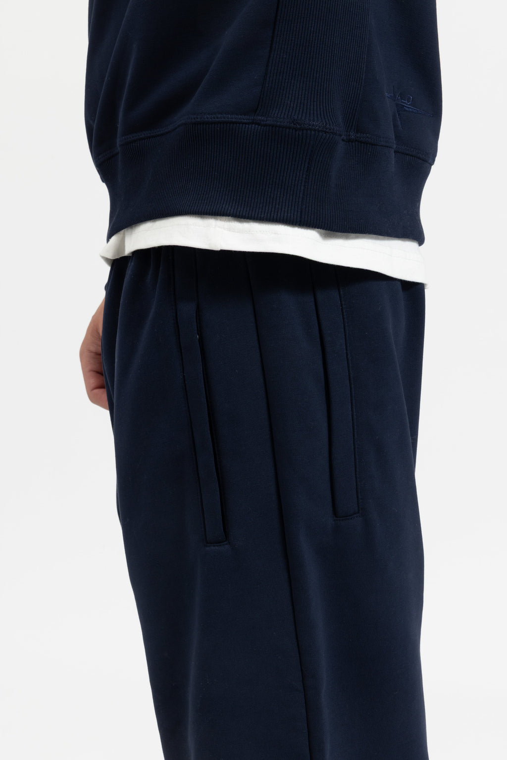 DRIFT JOGGER SHORTS - TRUE BLACK