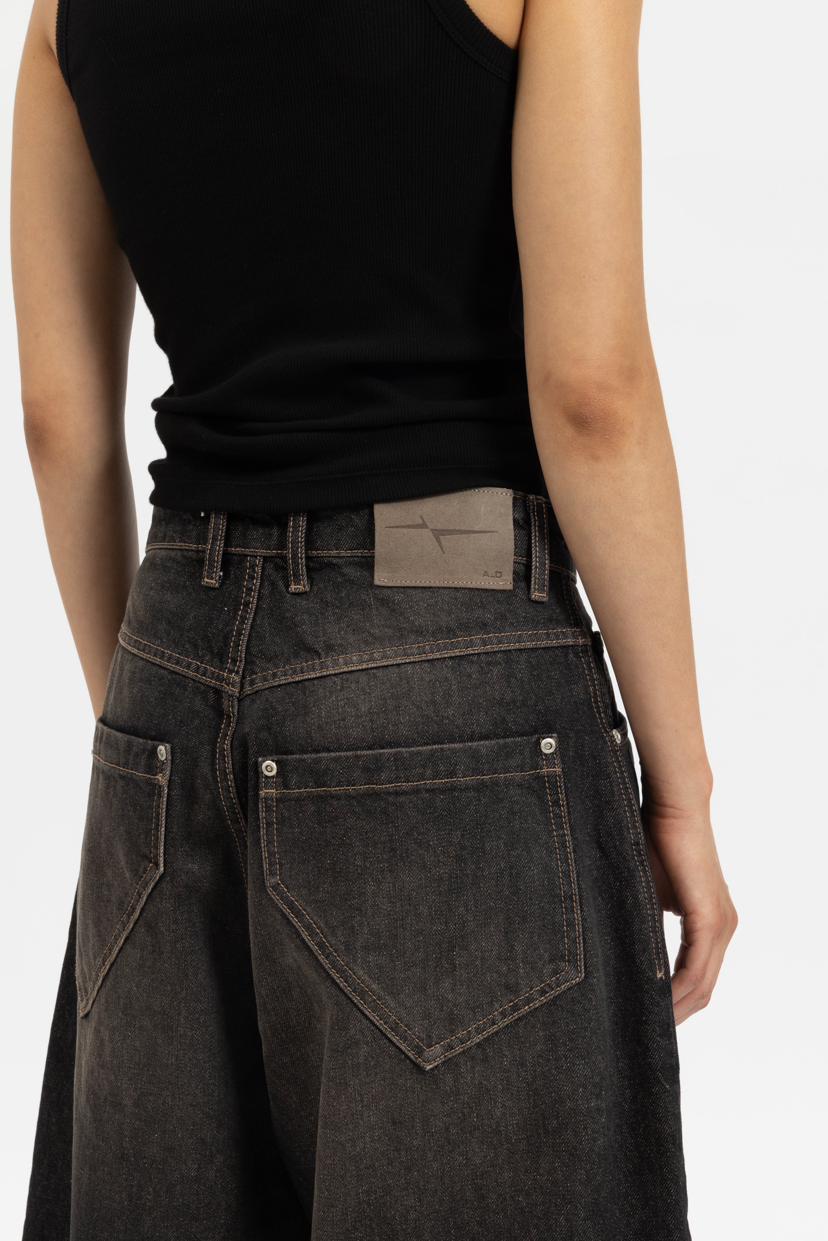 BAGGY DENIM SHORTS - SMOKED EARTH