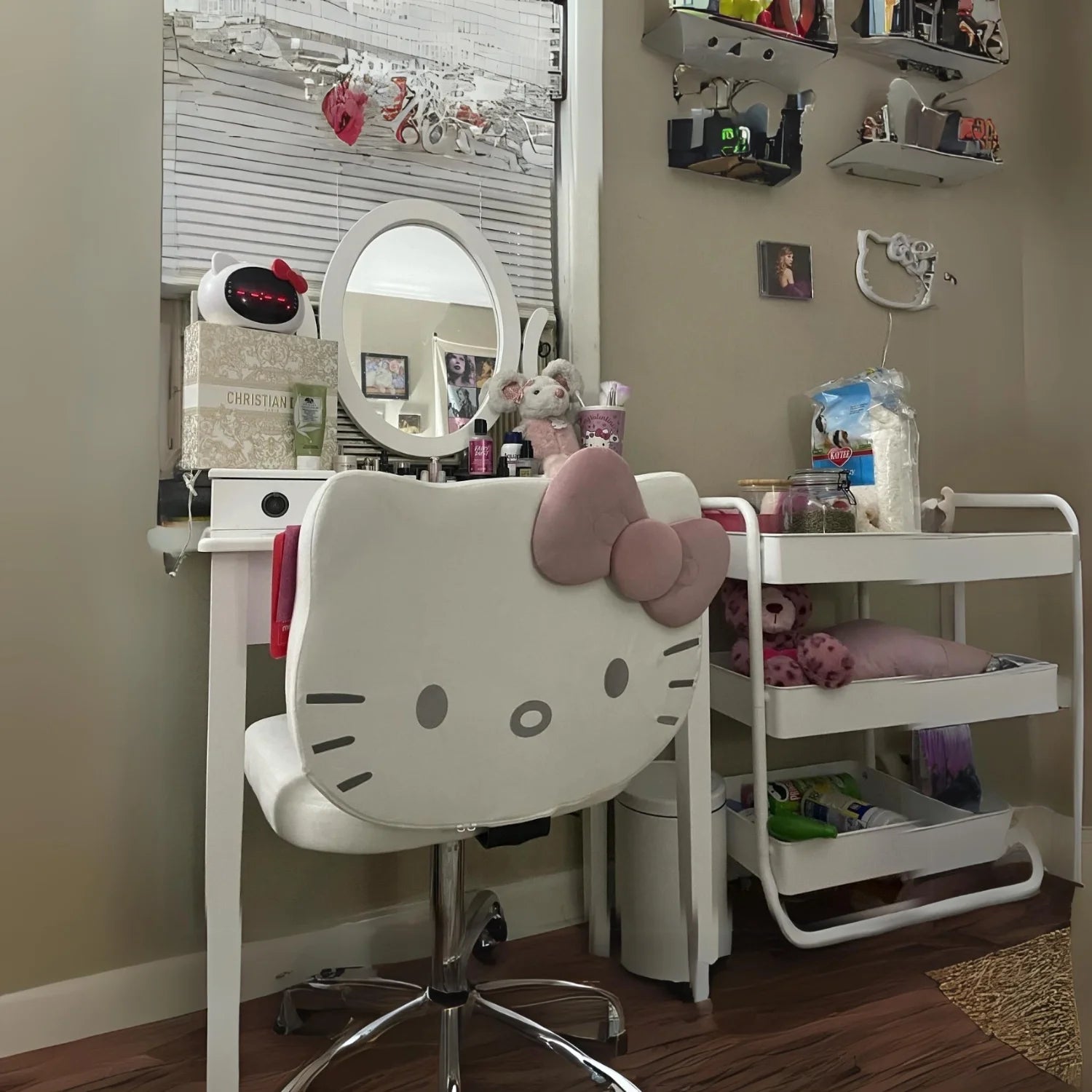 Pink Swivel Vanity Chair with Wheels F74744