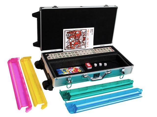 Ivory Tiles Wheeled Aluminum Case Z8718