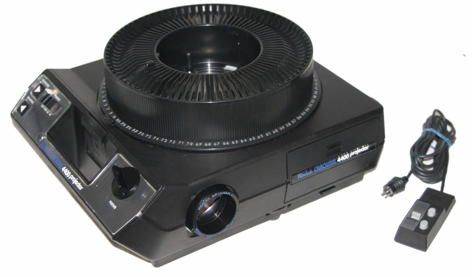 Carousel Projector with Remote Focus and 80-Slide Tray E652