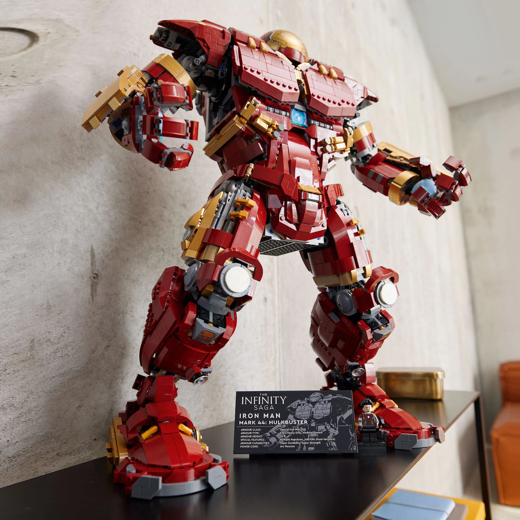 LEGO Marvel Building Set - Red Display Model G42390