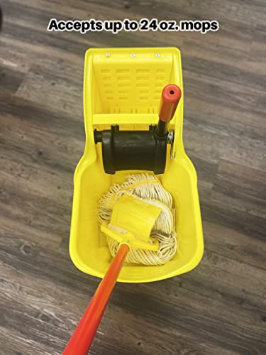 31 QT Yellow Mop Bucket and Wringer Combo on Wheels N461