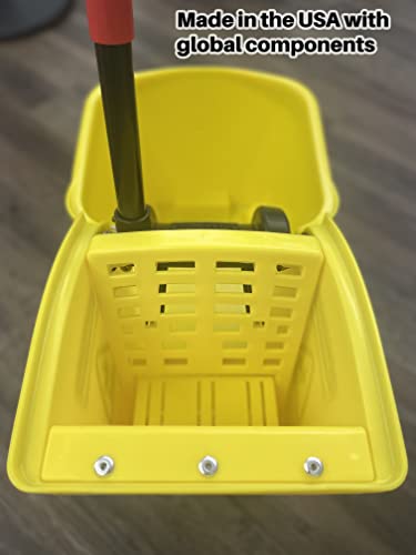 31 QT Yellow Mop Bucket and Wringer Combo on Wheels N461