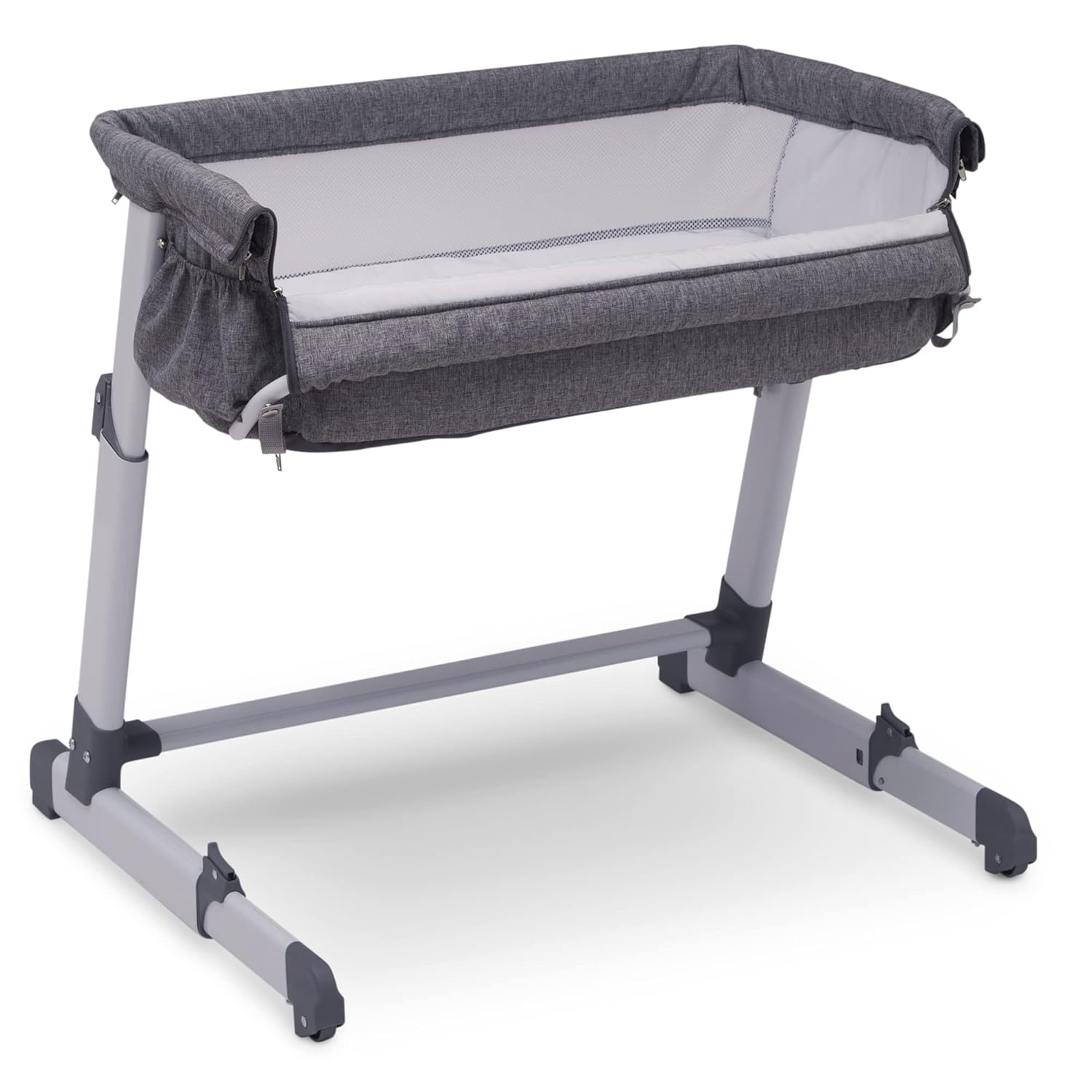 Grey Portable Baby Bassinet with Breathable Mesh T620