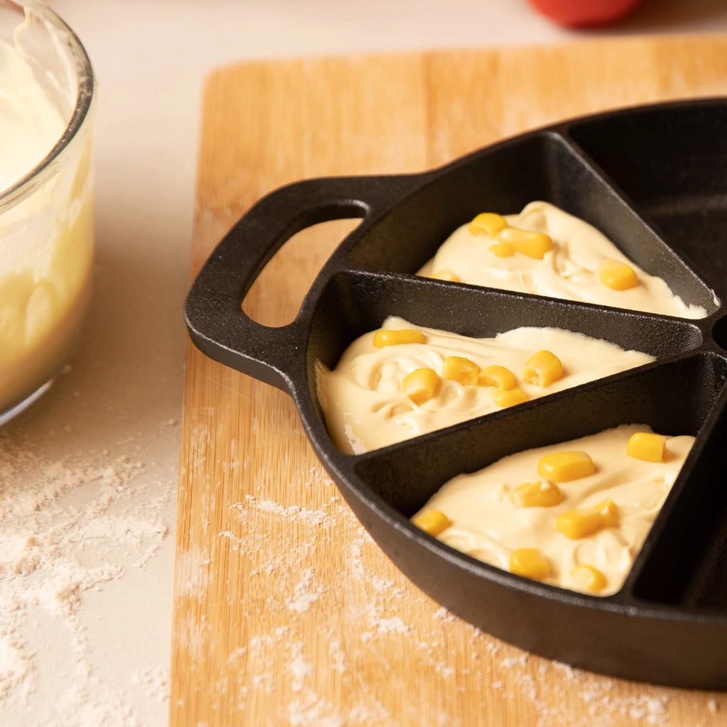 Black Cast Iron Non-Stick Biscuit & Muffin Pan R748