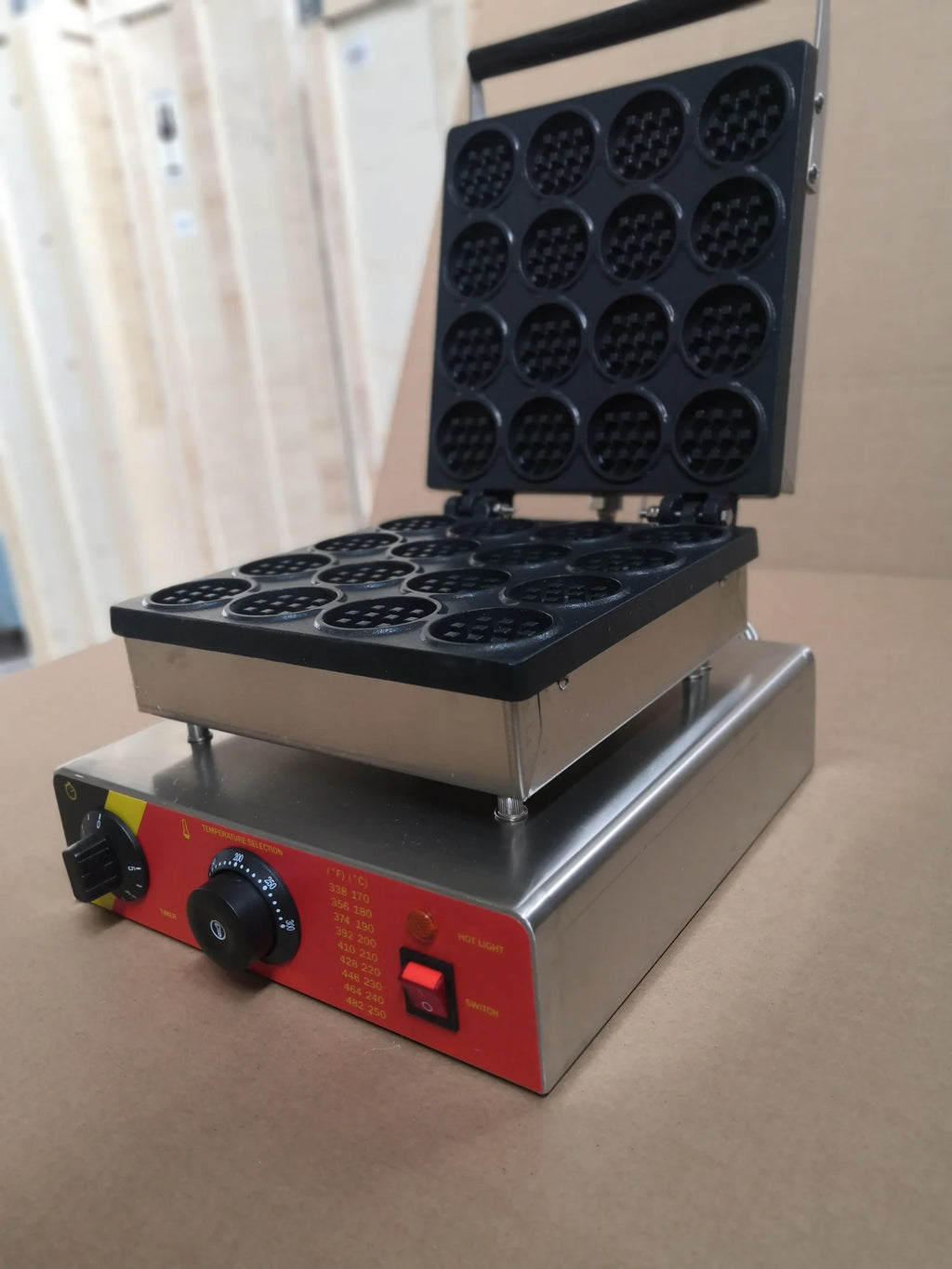 16 Hole Nonstick Waffle Maker I953416