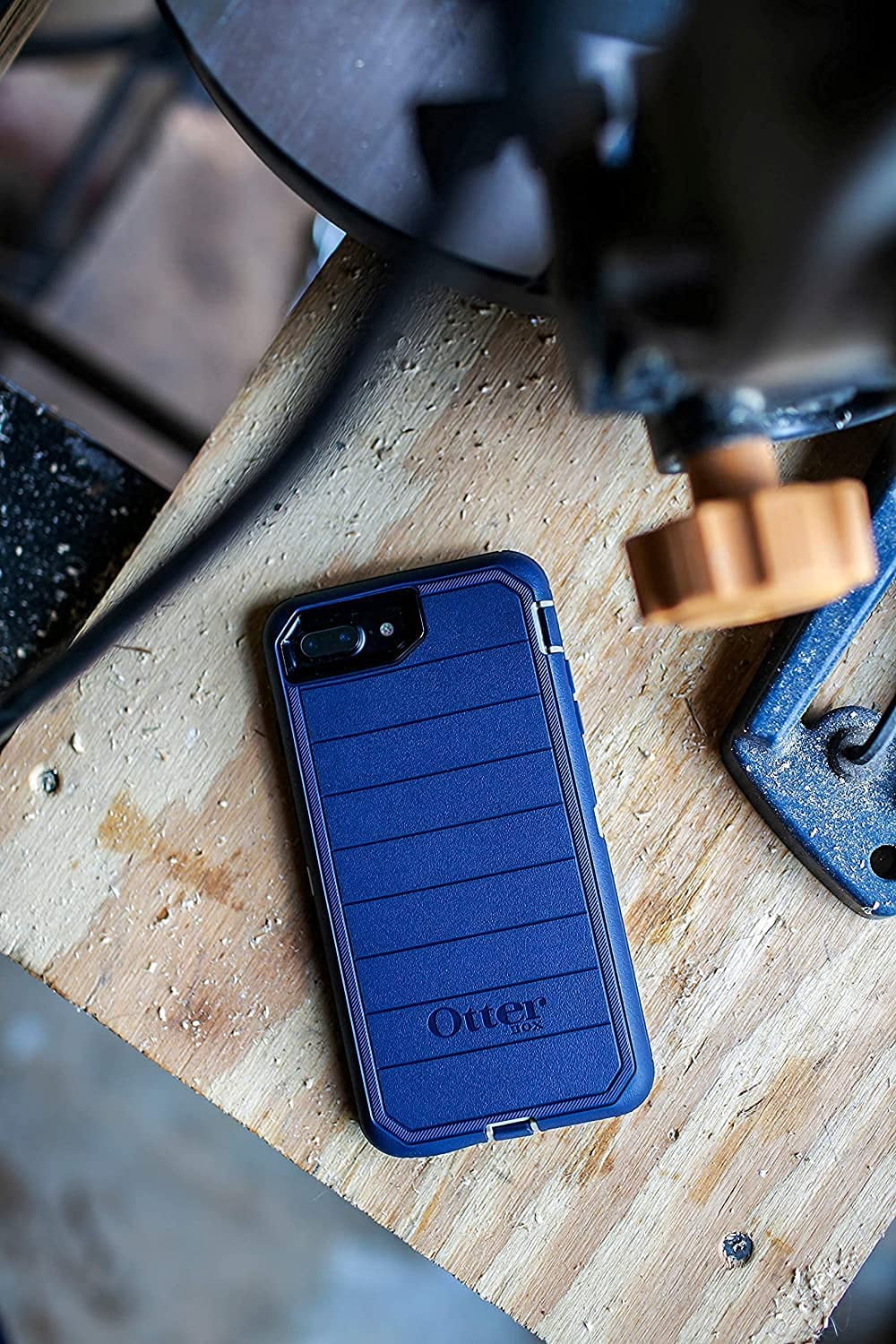 Black Rugged Case for iPhone SE 3rd Gen / 2nd Gen / 8/7 F174