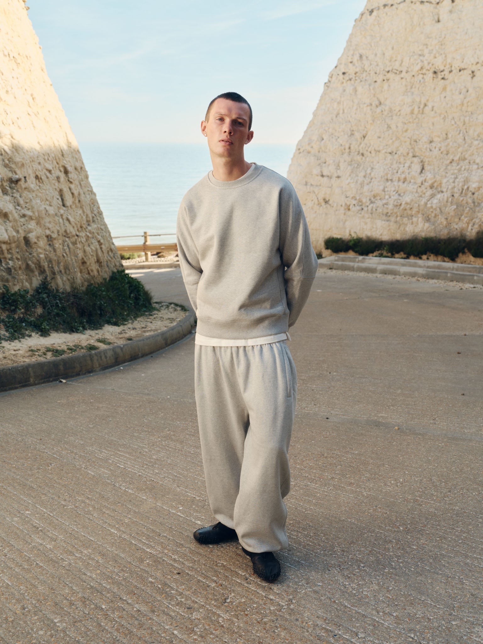 DRIFT CREWNECK - GREY