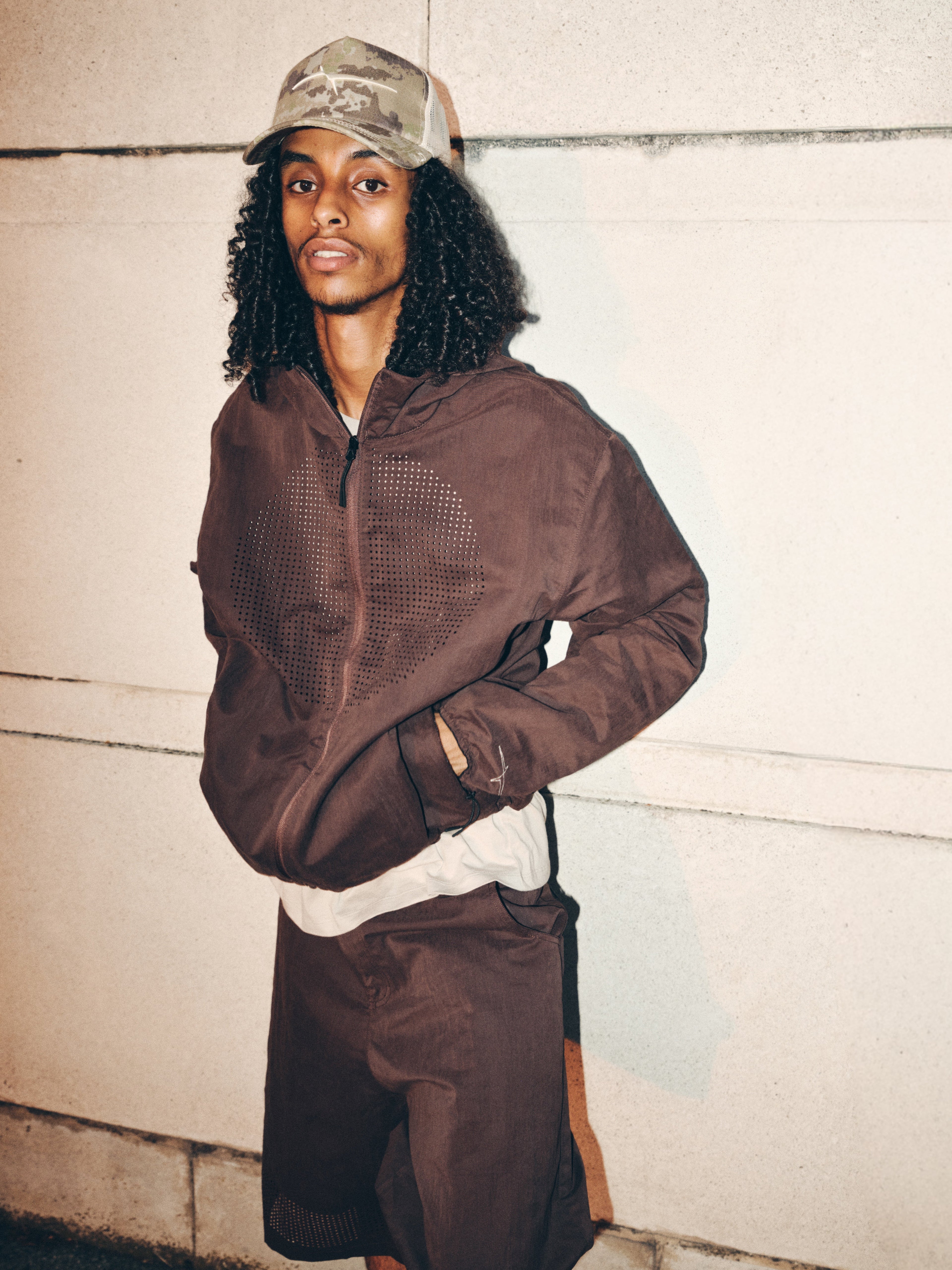 VENTILATED SHORTS - MAHOGANY
