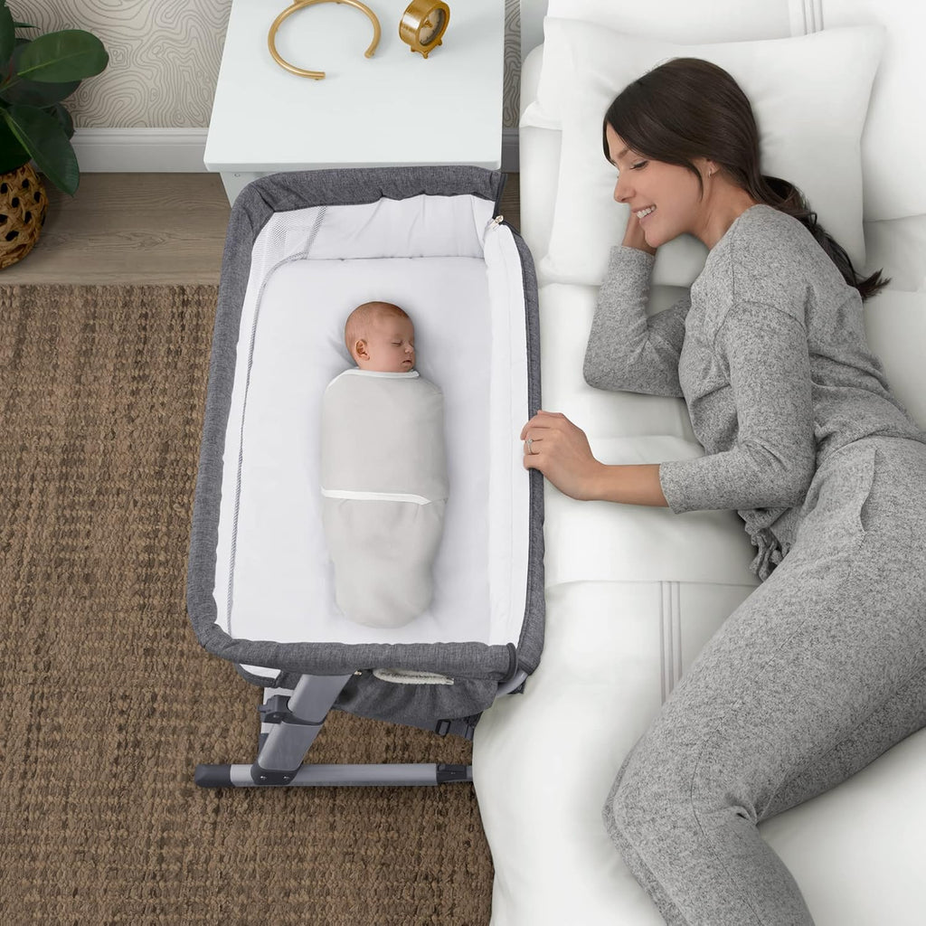 Grey Portable Baby Bassinet with Breathable Mesh T620