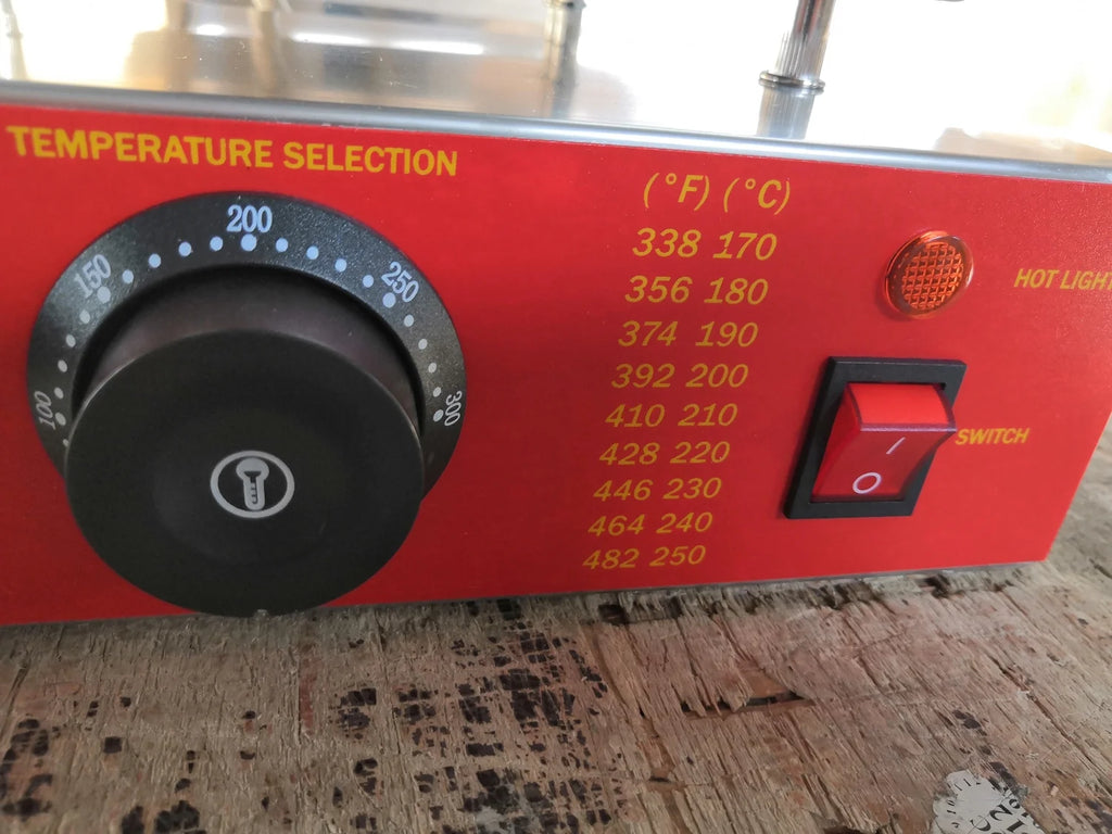 16 Hole Nonstick Waffle Maker I953416