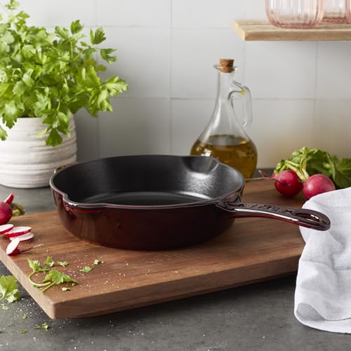 Black Cast Iron 8.5-inch Skillet W2133