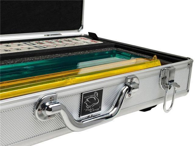 Ivory Tiles Wheeled Aluminum Case Z8718
