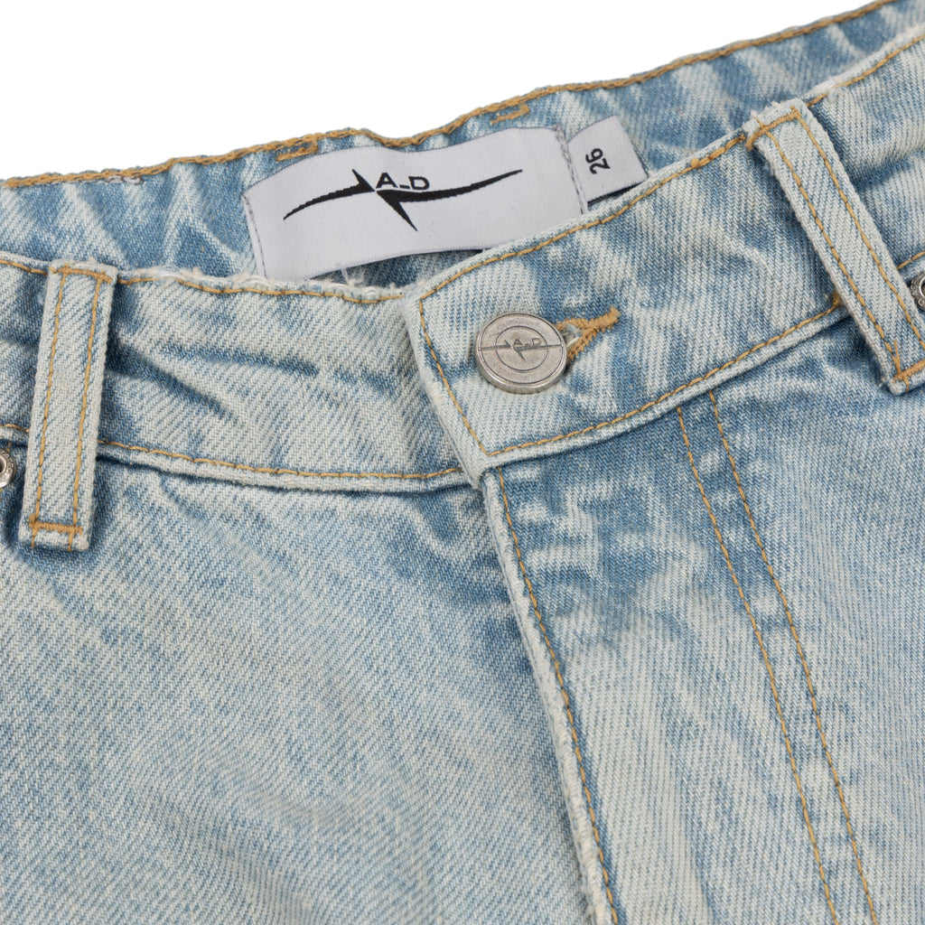 BAGGY DENIM SHORTS - SUN BLEACHED BLUE