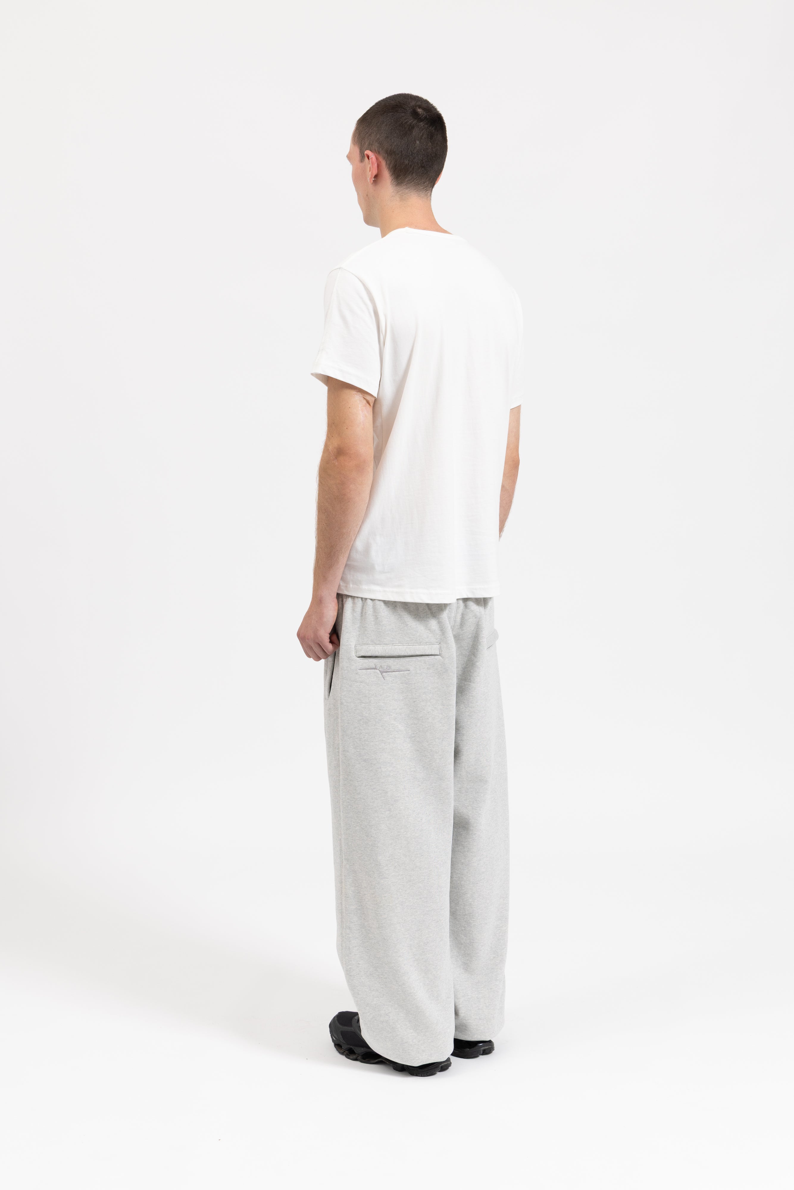 SIGNATURE CUFFED JOGGERS - GREY