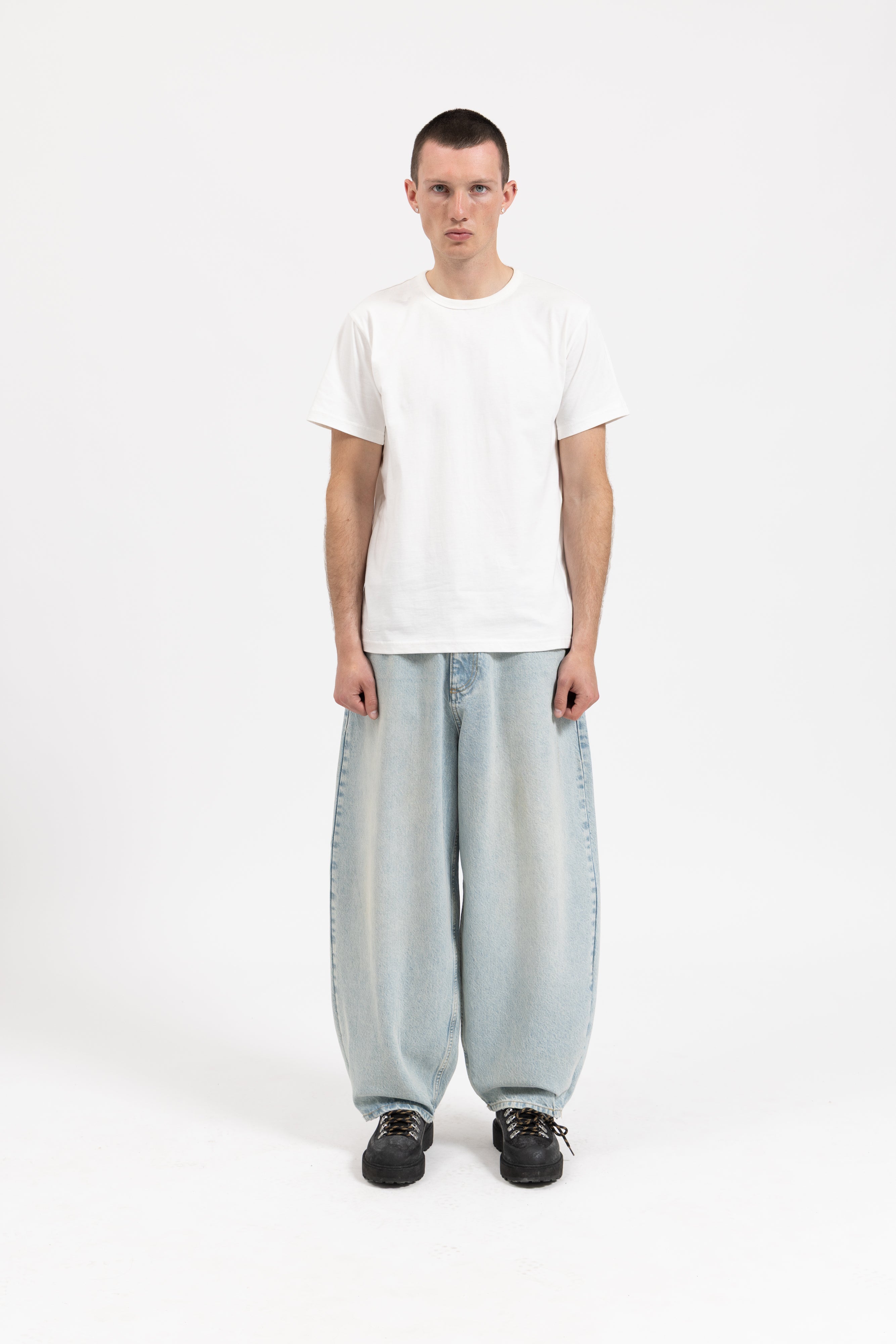BAGGY DENIM JEANS - SUN BLEACHED BLUE