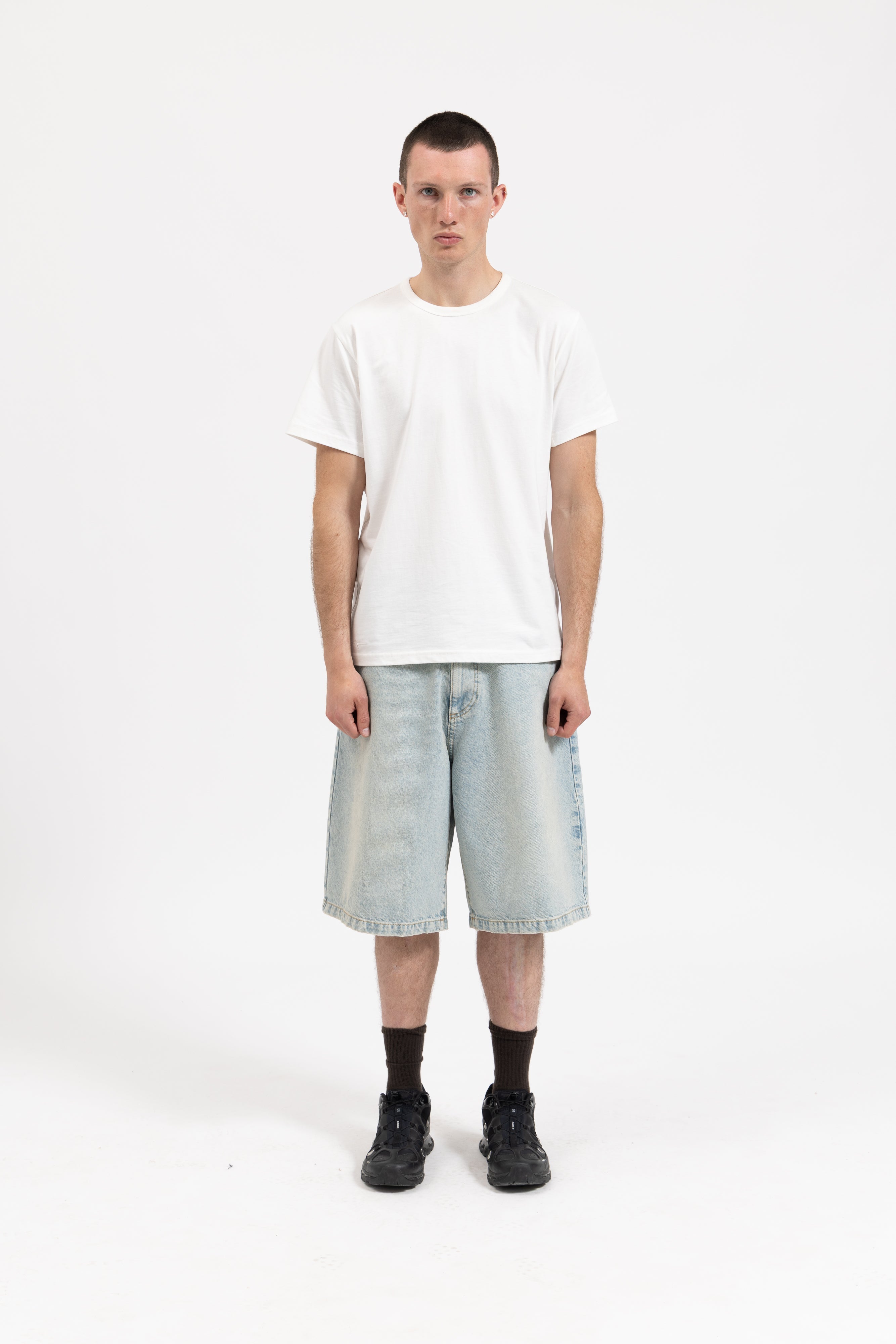 BAGGY DENIM SHORTS - TRUE BLACK